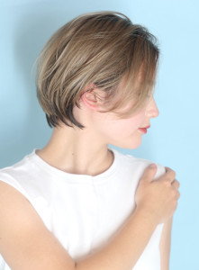 40代50代似合わせ小顔美髪シアーカラーカールショート - INCEPTION  GINZA 銀座掲載