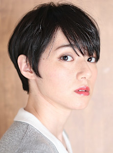 40代50代似合わせ小顔美髪シアーカラーカールショート - INCEPTION  GINZA 銀座掲載