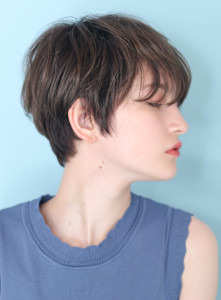 40代50代似合わせ小顔美髪シアーカラーカールショート