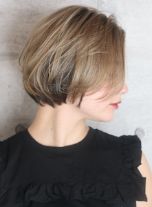 40代50代似合わせ小顔美髪シアーカラーカールショート - INCEPTION  GINZA 銀座掲載