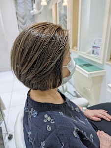 顔周りの白髪を活かした《魅せるグレイヘア》【我孫子】 - AVENIR 我孫子店掲載