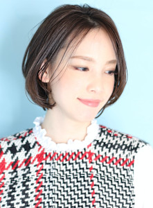 40代50代似合わせ小顔美髪シアーカラーカールショート - INCEPTION  GINZA 銀座掲載