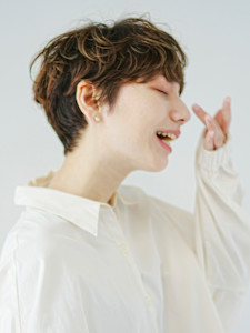 大人ショートパーマ - INCEPTION  GINZA 銀座掲載