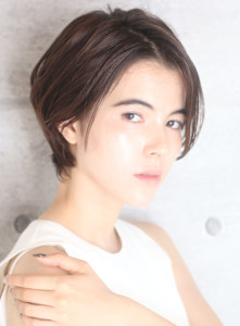 40代50代似合わせ小顔美髪シアーカラーカールショート - INCEPTION  GINZA 銀座掲載