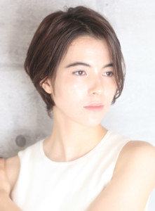 40代50代似合わせ小顔美髪シアーカラーカールショート - INCEPTION  GINZA 銀座掲載