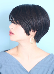 40代50代似合わせ小顔美髪シアーカラーカールショート - INCEPTION  GINZA 銀座掲載