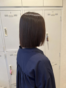 姫カットカールセミディシアーカラー - STELLA by KENJE掲載