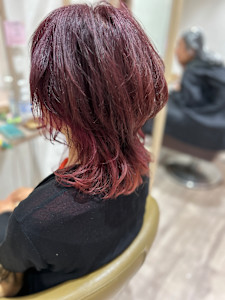 クラゲウルフ＆インナーカラー　明るい白髪染め - LOHAS Hair ANGIE掲載