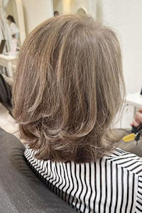 【ジュレベール 松田】透明感ある白髪ぼかし - JurerBelle掲載