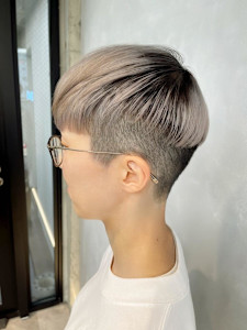 シャドールーツ/ショートマッシュ/シルバーベージュ - Aco掲載