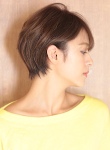 40代50代似合わせ小顔美髪シアーカラーカールショート - INCEPTION  GINZA 銀座掲載