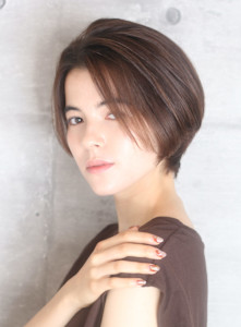 40代50代似合わせ小顔美髪シアーカラーカールショート - INCEPTION  GINZA 銀座掲載