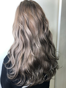 立体感がこなれ感の決め手!ハイライトで外国人風に