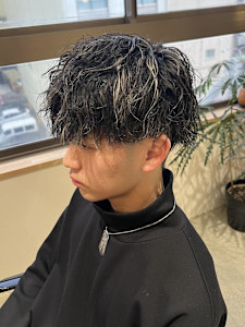 Eiji_ツイストスパイラルパーマ+ハイライト - メンズサロン walt【ウォルト】掲載