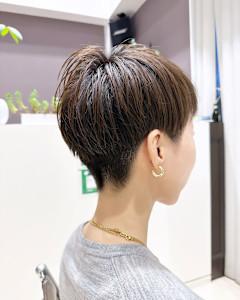 刈り上げショート - YEAST掲載