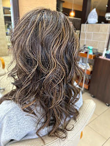 白髪ぼかしハイライト　tiptop清瀬店