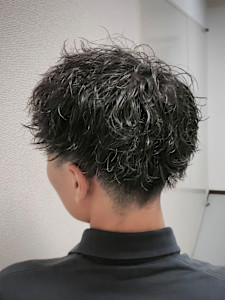 360°カッコいいツイストスパイラル - ヒロ銀座BARBER SHOP 名古屋本店掲載