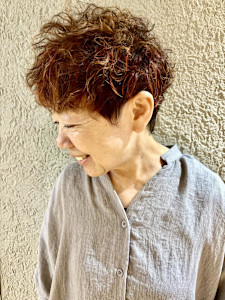50代 60代 カーリーツイストパーマ大胆メッシュ - Heart box 四ツ谷店掲載