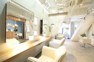 LaLa rOomo 新宿店(ララルーモシンジュクテン)