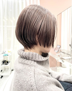 ショートボブ/白髪ぼかしハイライト/グレージュ - KENJE横浜-Smart Salon-掲載