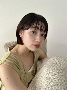 姫カットカールセミディシアーカラー - STELLA by KENJE掲載