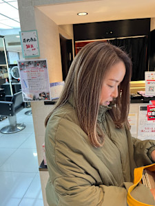 白髪ぼかしハイライト - tip・top 中村橋店掲載