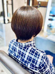 【骨格補正】大人ショートボブ - ATENA AVEDA 広島三越店掲載