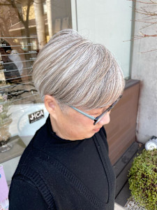 白髪を活かすおしゃれローライト - EMU international 春日部本店掲載