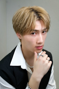 センターパート - メンズヘア整形サロン GOALD 渋谷本店掲載