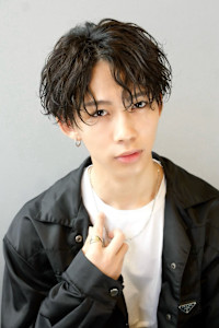 センターパート - メンズヘア整形サロン GOALD 渋谷本店掲載