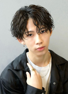 センターパート - メンズヘア整形サロン GOALD 渋谷店掲載
