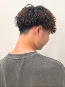 強めスパイラルパーマ 刈り上げ 外国人風  - MEN'S SALON SOLEIL by alfRed掲載