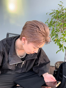 ハイトーンかきあげショート - Lond un Maison. 原宿【ロンド アン メゾン】掲載