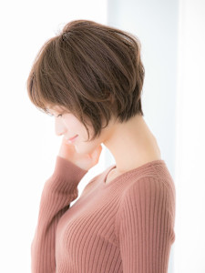 【monaco】30代丸顔さんに似合わせる丸みショートヘア