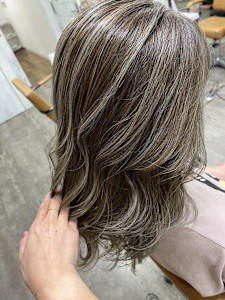 白髪ぼかしハイライト20代30代40代¥16500【池袋】 - prize Iris 池袋【プライズ アイリス】池袋駅東口店掲載