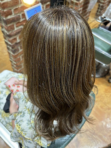 【さすだ】白髪ぼかしハイライトで明るめカラーに♪ - tip・top町田店掲載