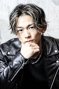 スパイラルパーマ　ハイライト - JENNIE by Menon掲載