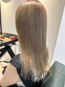 ミルクティベージュ/10代20代/姪浜