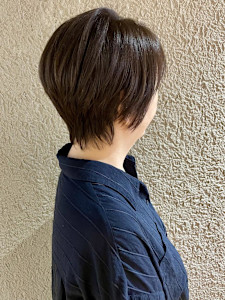 襟足を長めに残すハイレイヤーショート - Heart box 四ツ谷店掲載