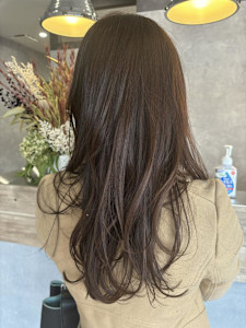 大人きれいロング/白髪ぼかし/50代【RIE】 - Eleanor spa&treatment 越谷掲載