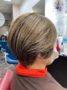 ベージュ×毛流れ - hair design Aura掲載