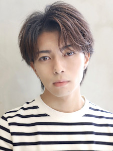 ナチュラル束感センターパート　ツーブロック　ショートネープ - KUROT 福岡本店掲載