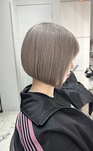 【人気スタイル】ホワイトミルクティーボブ - Euphoria+n 池袋　サンシャイン通り店掲載