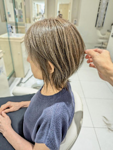 《魅せるグレイヘア》グレージュ×ショートウルフ【我孫子】 - AVENIR 我孫子店掲載