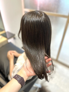 オリーブベージュ♪ - Eleanor 梅田店掲載