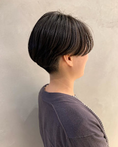 ハンサムショート/刈り上げ女子/センターパート