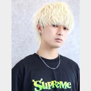 ホワイトカラー マッシュウルフ ハイトーン無造作へア - KUROT 熊本掲載