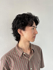 ミディアムウルフ/ウルフパーマ/センターパートパーマ - AO。掲載