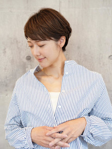 似合わせショートヘア/くびれショート/耳掛けヘア/清澄白河 - eyesburg 清澄白河本店 ショート/白髪ぼかし/ショートボブ/レイヤー掲載