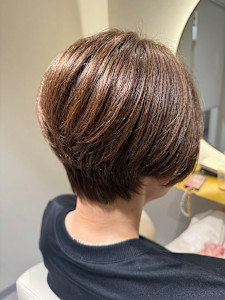 大人ショート×オリーブブラウン『銀座/個室』 - answer BEAUTY SALON掲載